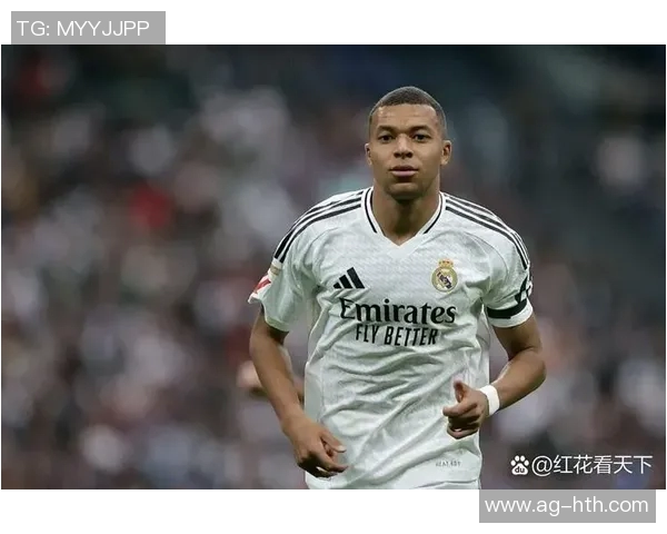 姆巴佩强势突破库巴西防线为皇马赢得宝贵角球机会